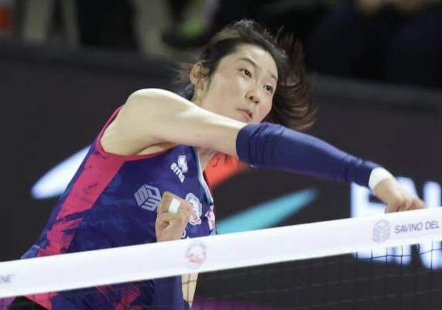 女医生夹震蛋上班被调教视频