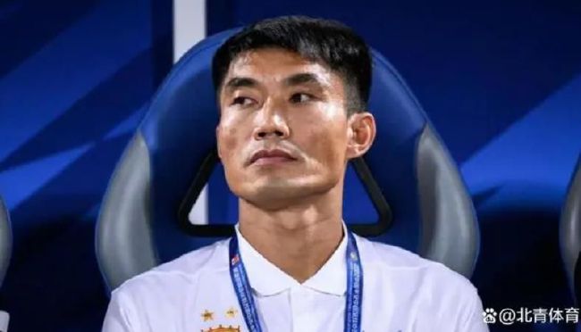 拥抱的男人